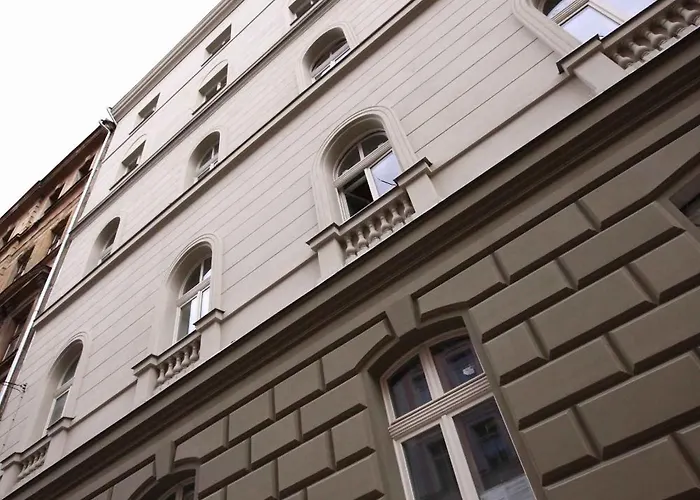 Pure White Hotel Praag